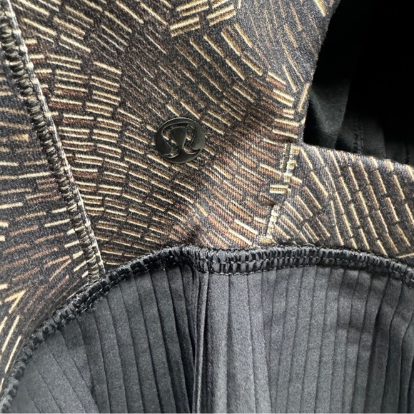 Lululemon city tank peplum out Brown and Black Sleeveless Top size 10 - Picture 7 of 11